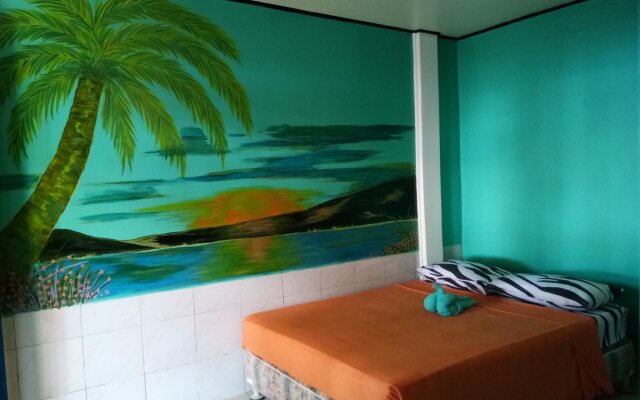 SmallFry's Beach Resort