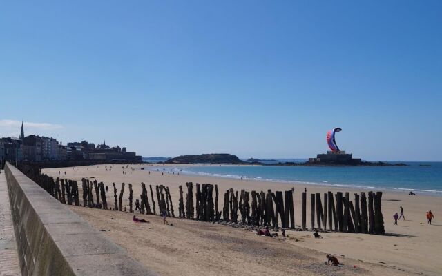 Intra Muros Le Beauchesne