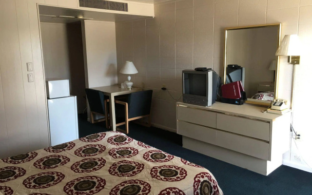 Budget Inn Ontario