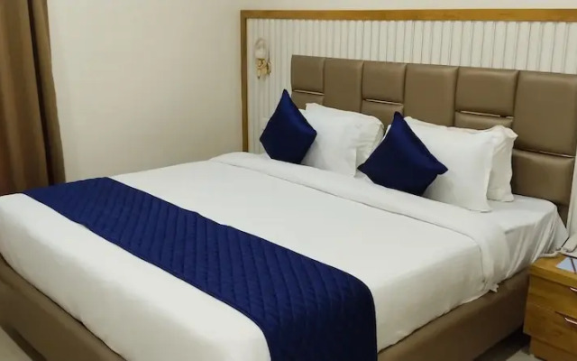 Eastin De Royale