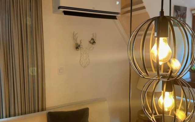 Lanaken Luxe Garden Retreat