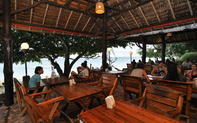 Phi Phi Relax Beach Resort