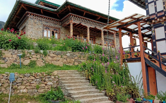 Phuntsho Chholing Lodge