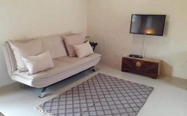 Summerstrand self catering for two