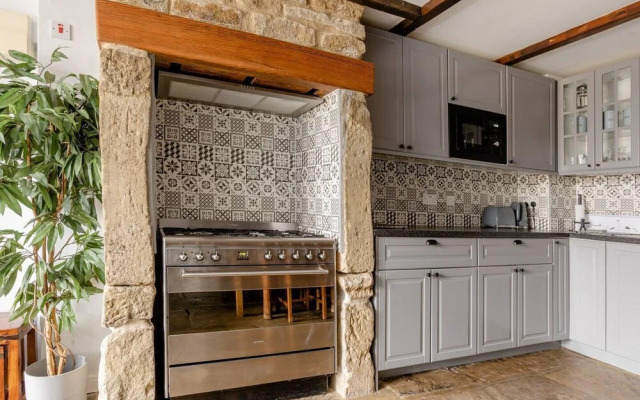 Oldmill-2bed-sleeps6-hottub-privategarden