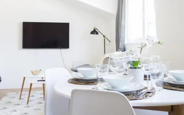 Charming Modern Penthouse in Ullanlinna