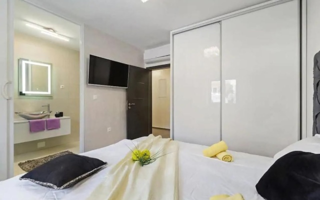 Villa Three Units