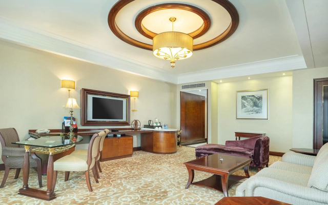 Regal Palace Hotel