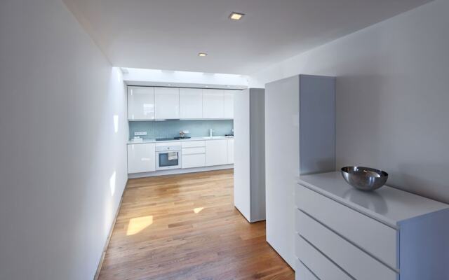 Karlin Residence by TKC