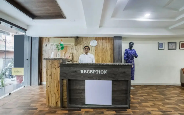 OYO 28783 Hotel Vaishali