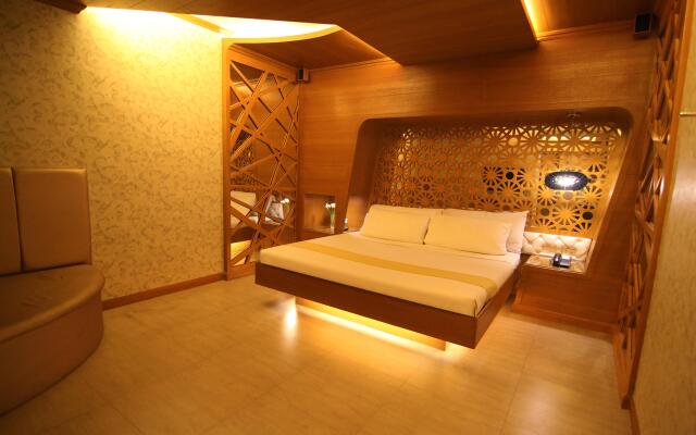 Hotel Ava Cuneta