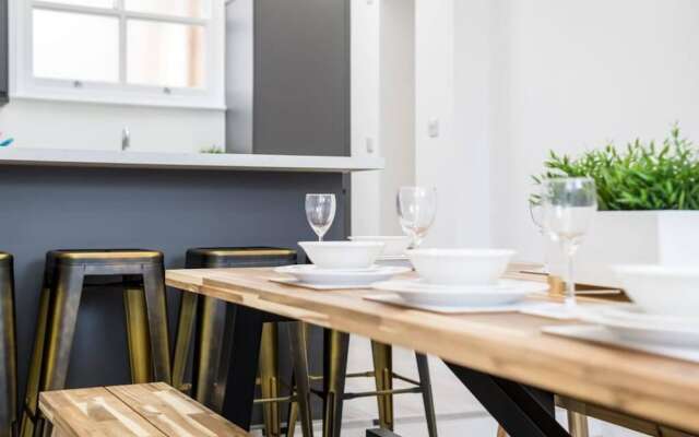 Host Apartments The Roscoe Carriage House
