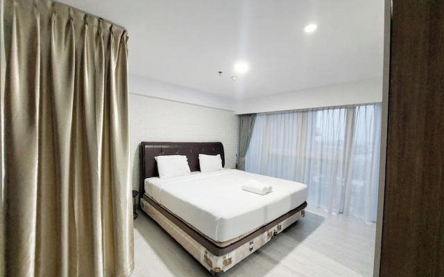 Good And Homey 2Br Loft At Grand Jati Junction Apartment