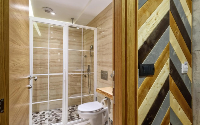 One Luxury Suites
