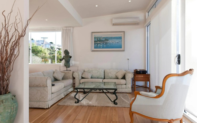 Sandy Bay Sensation
