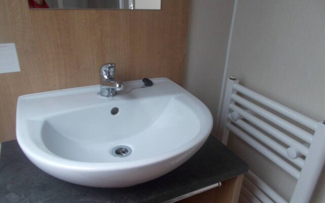 3 bed Caravan Abergel