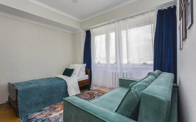 Moment House (Момент Хаус) бульвар Славянский 3