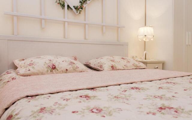 Romantic apartment near Opera with Air-conditioning