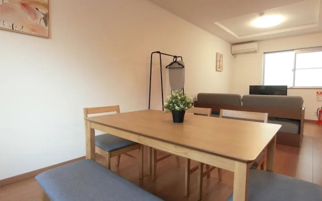 eRapos House Imamiya