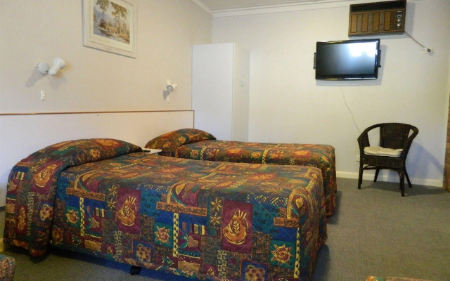 Orana Windmill Motel