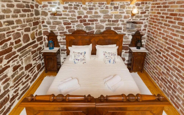 Old Stone House Villas