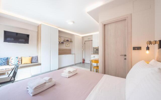 ✰Bright, renovated, spacious and cosy studio✰