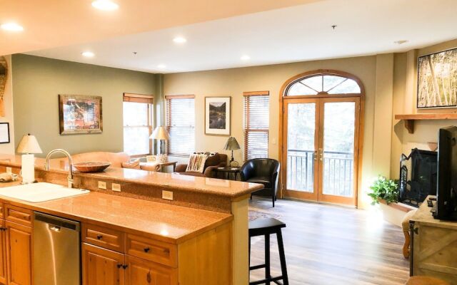 Bear Creek Lodge 301 3 Bedroom Condo by Alpine Lodging Telluride