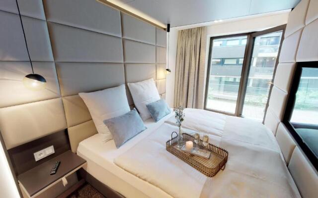 White Pearl Apartment 1.04