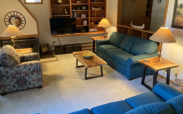 Tennis Townhomes 1326