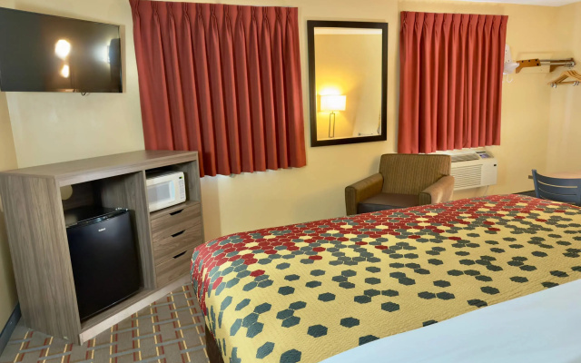 Econo Lodge Lansing - Leavenworth