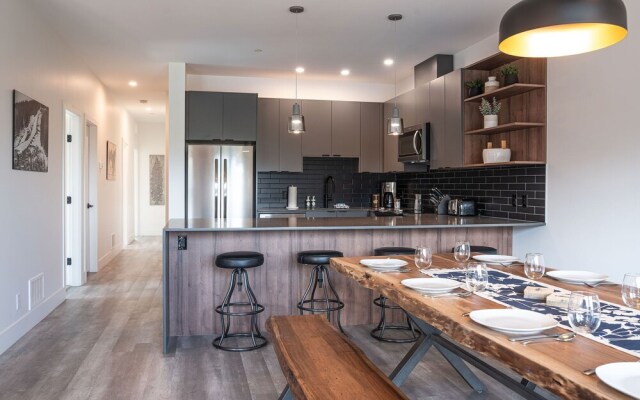 Stoke House by Revelstoke Vacations