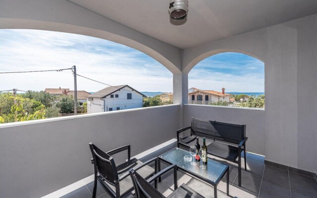 Beautiful Home in Privlaka With Wifi and 4 Bedrooms