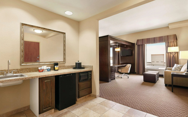 Hampton Inn & Suites Enid