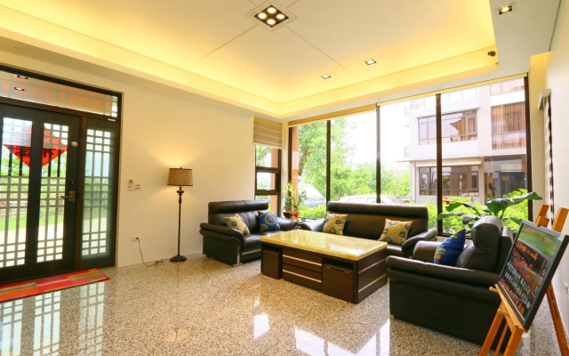 Sakura Love River Bed and Breakfast