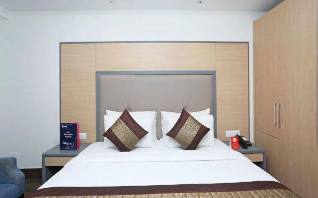 OYO 11325 Hotel Superb