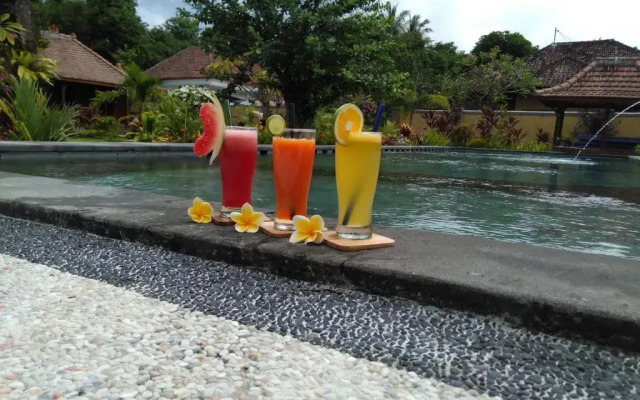 Kubu Kangin Resort