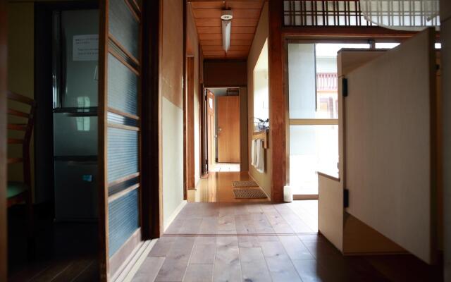 Yuzan Guesthouse - Hostel
