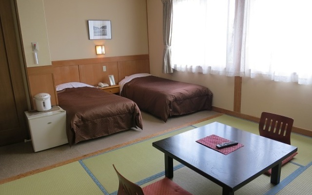 Hakuba Ryokan MINAMIYA & Cat Cafe MINAMIYA