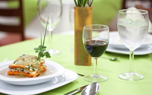 Hotel Ecce Inn & Spa