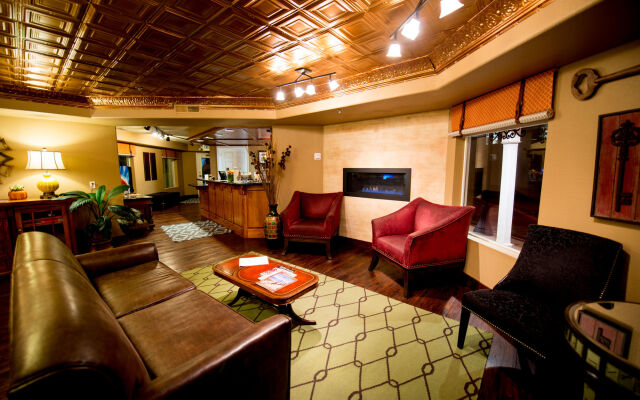 Historian Inn