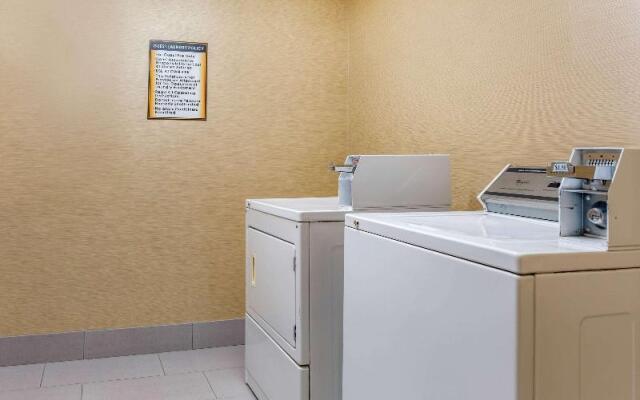 Comfort Inn Lancaster  Rockvale Outlets