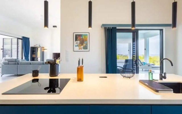 Villa Holiday Dream Sun Sea Serenity