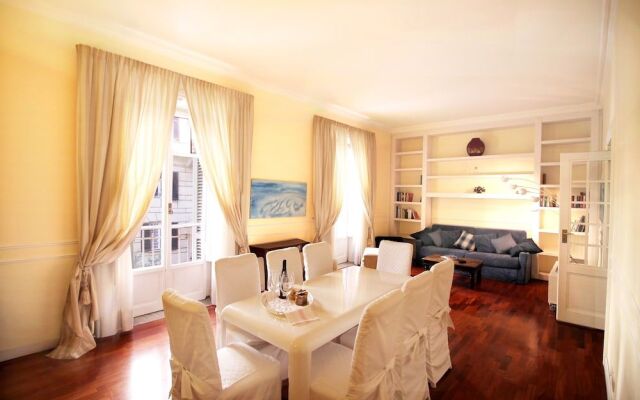 Prestigious Family Apt near St. Peter