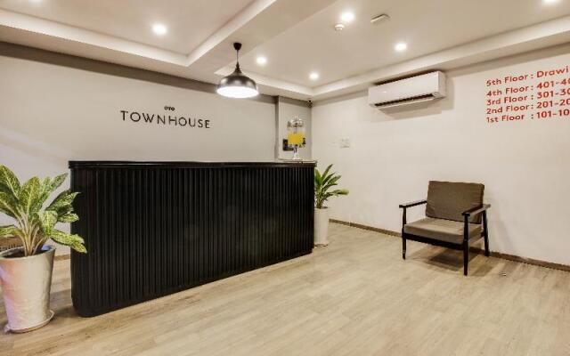 OYO Townhouse 359 Begumpet