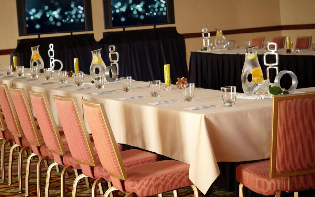 Renaissance Asheville Downtown Hotel