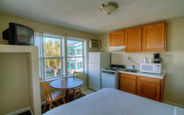 Surfside Motor Lodge