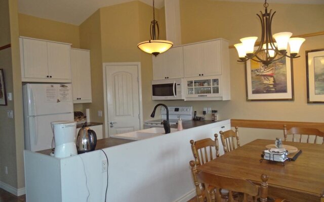 The Gallery House at Port Renfrew