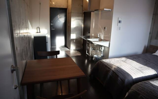 Treeside Hotel & Apartment