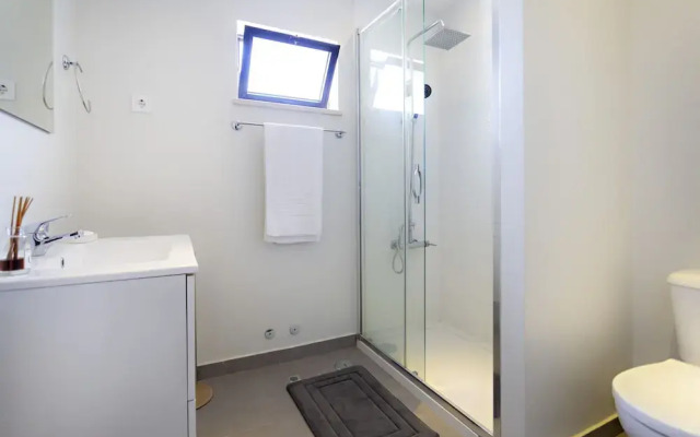 Gulbenkian in Faro With 2 Bedrooms and 1 Bathrooms