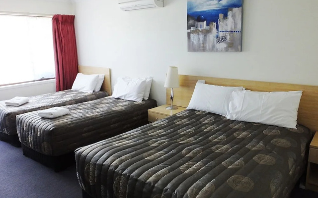 Edinburgh Motor Inn